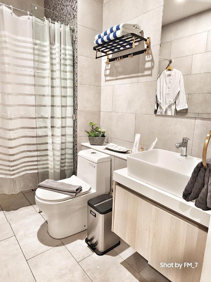 Seaview Luxury Suites At The Shore Кота Кинабалу Екстериор снимка