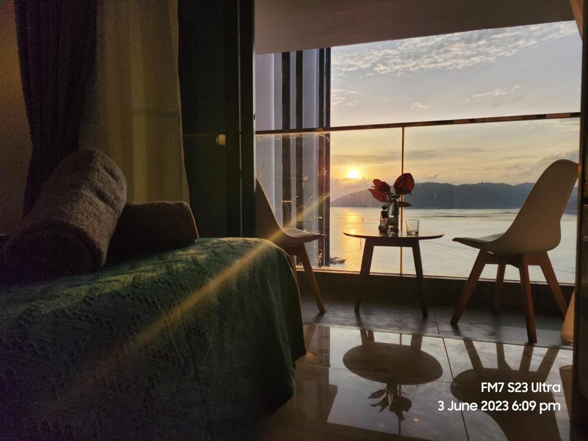 Seaview Luxury Suites At The Shore Кота Кинабалу Екстериор снимка